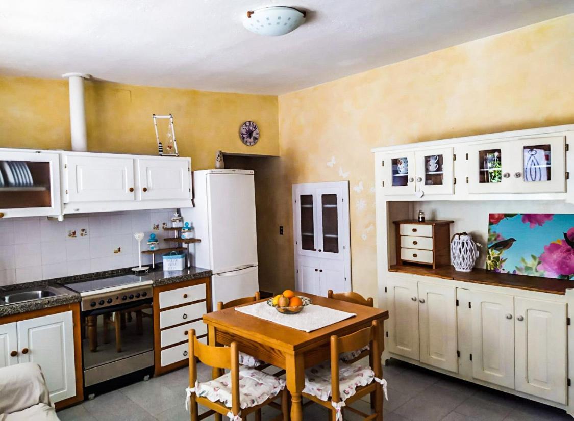 דירות לה מדלנה Casa Maddalenina Con Giardino, Vicino Al Mare! מראה חיצוני תמונה