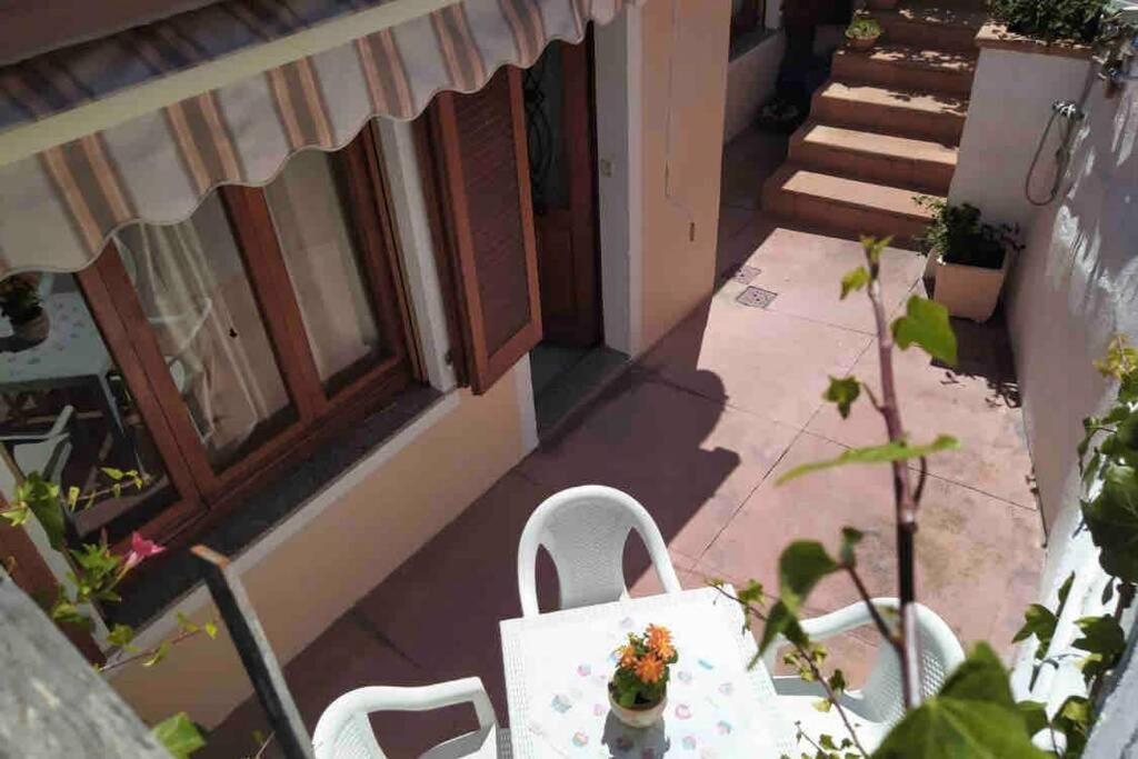 דירות לה מדלנה Casa Maddalenina Con Giardino, Vicino Al Mare! מראה חיצוני תמונה